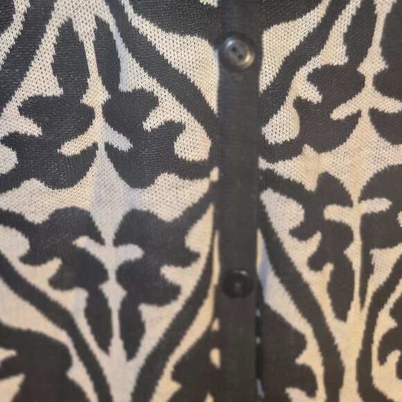 BFA Classics Acrylic sweater in size Large - Picture 10 of 12